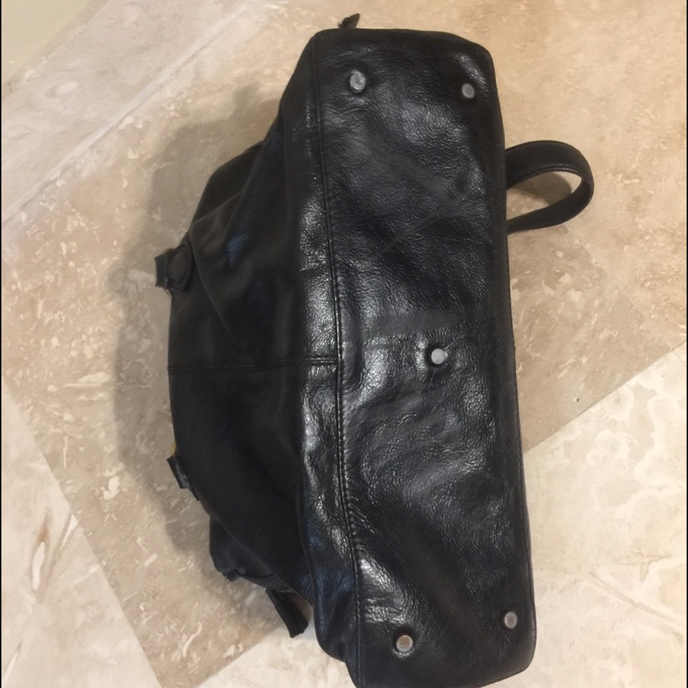 Beautiful Antonio Melani Genuine Leather Bag - Picture 3 of 6